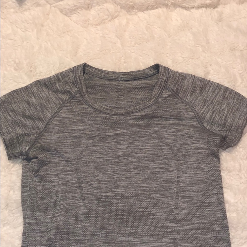 Light gray size 4 Lululemon top